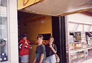 Holke 030.jpg: 1991/08/01 - Oceanside - 1991 - Christopher, Tom, Hannah